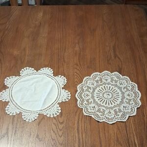 Elegant White Lace Doilies Set